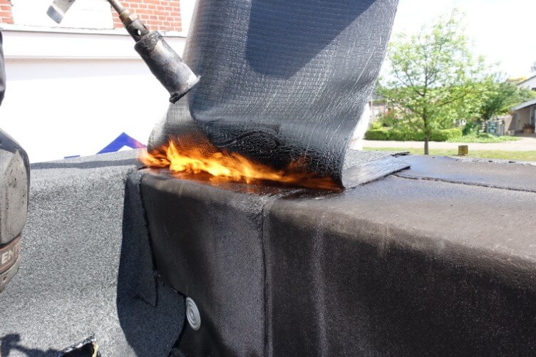 Vacature: Dakdekker hulp